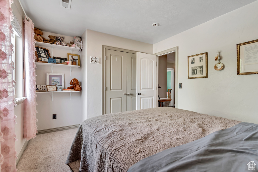 Photo 35 for MLS #2106798 at 317 W Farmside Dr