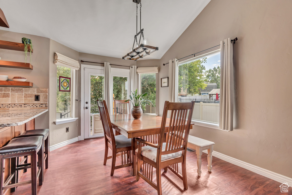 Photo 12 for MLS #2106798 at 317 W Farmside Dr