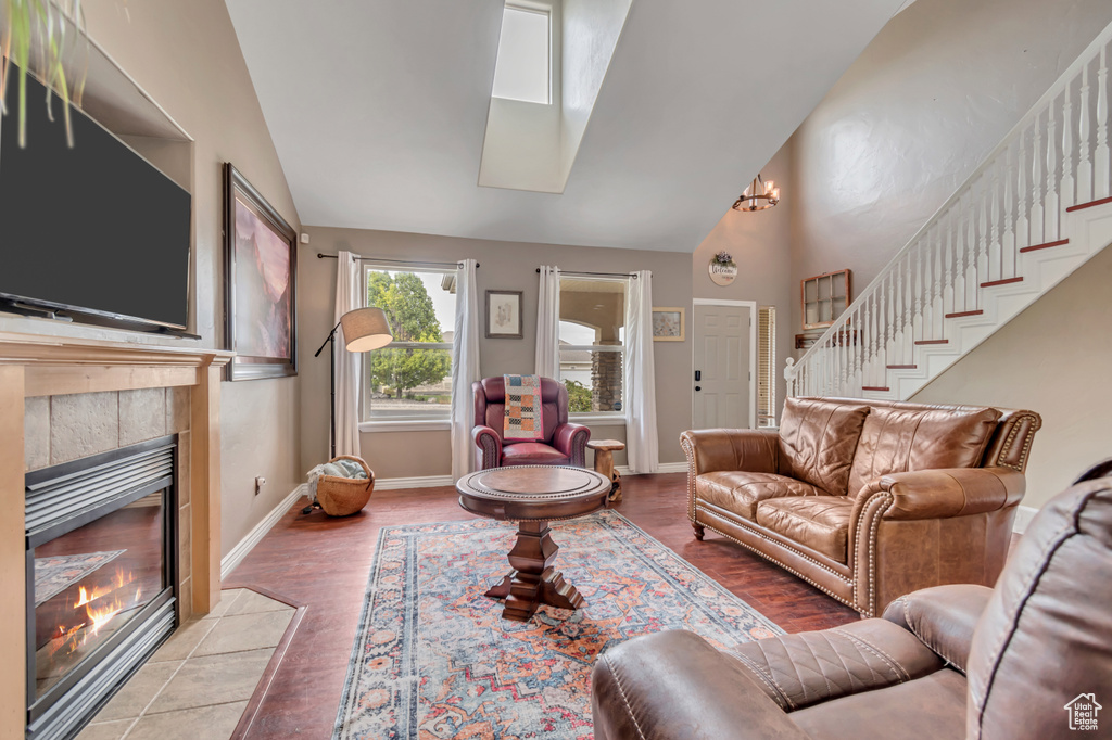 Photo 10 for MLS #2106798 at 317 W Farmside Dr