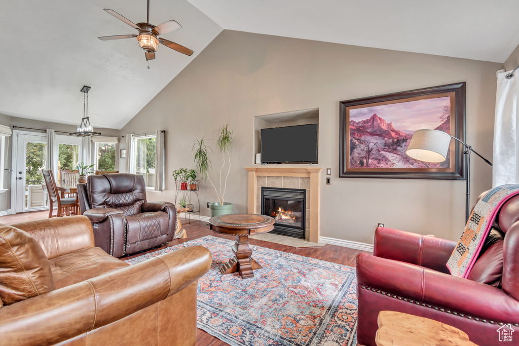 Photo 8 for MLS #2106798 at 317 W Farmside Dr