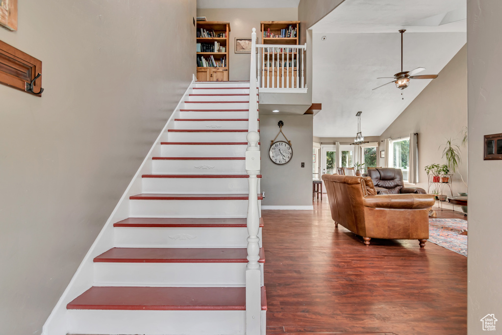 Photo 15 for MLS #2106798 at 317 W Farmside Dr
