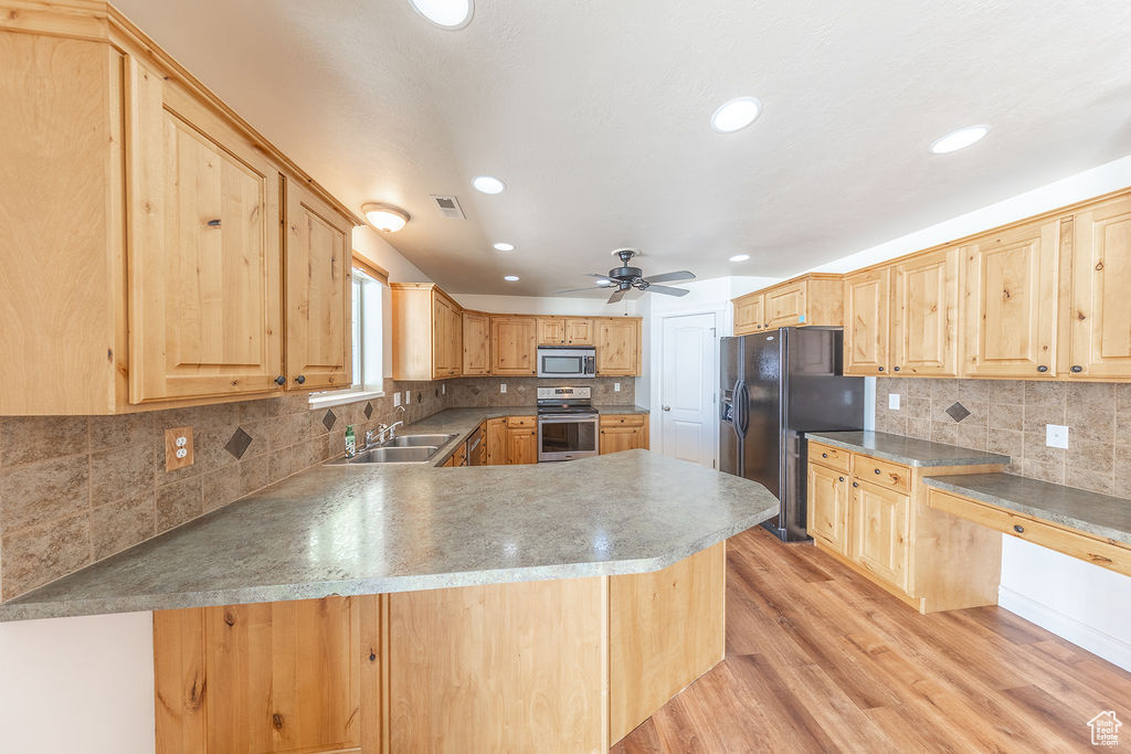 Photo 11 for MLS #2106799 at 869 W 1025 South