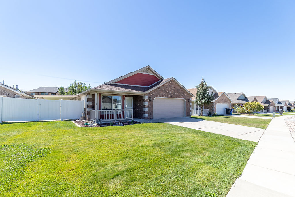 Photo 33 for MLS #2106799 at 869 W 1025 South