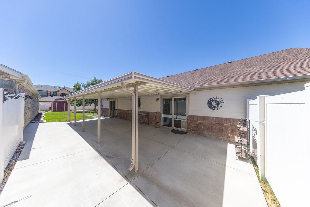 Photo 26 for MLS #2106799 at 869 W 1025 South
