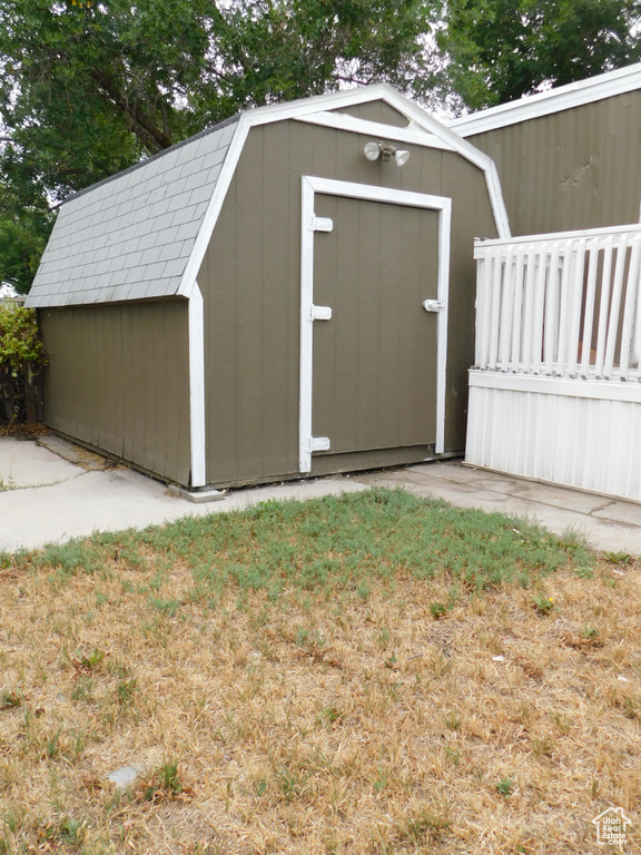 Photo 14 for MLS #2106802 at 680 N Main St #B19