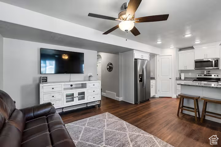 250 W SEASONS LN #30 Garden City, UT 84028