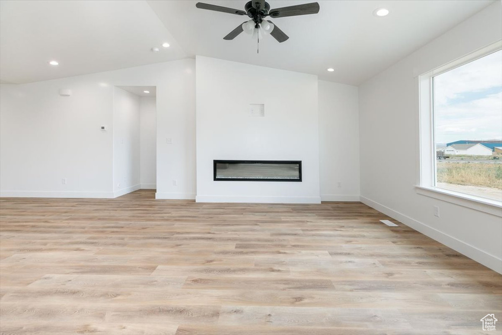 Photo 2 for MLS #2106806 at 174 N 400 West