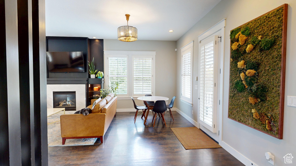 Photo 6 for MLS #2106810 at 4821 W Dock St