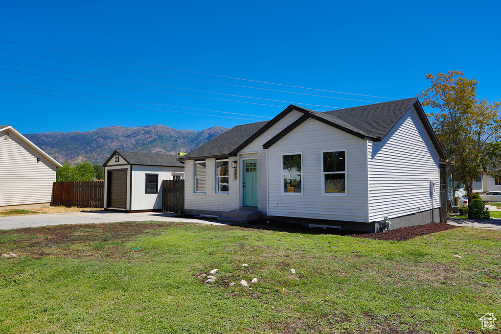 302 E 900 S Layton, UT 84041