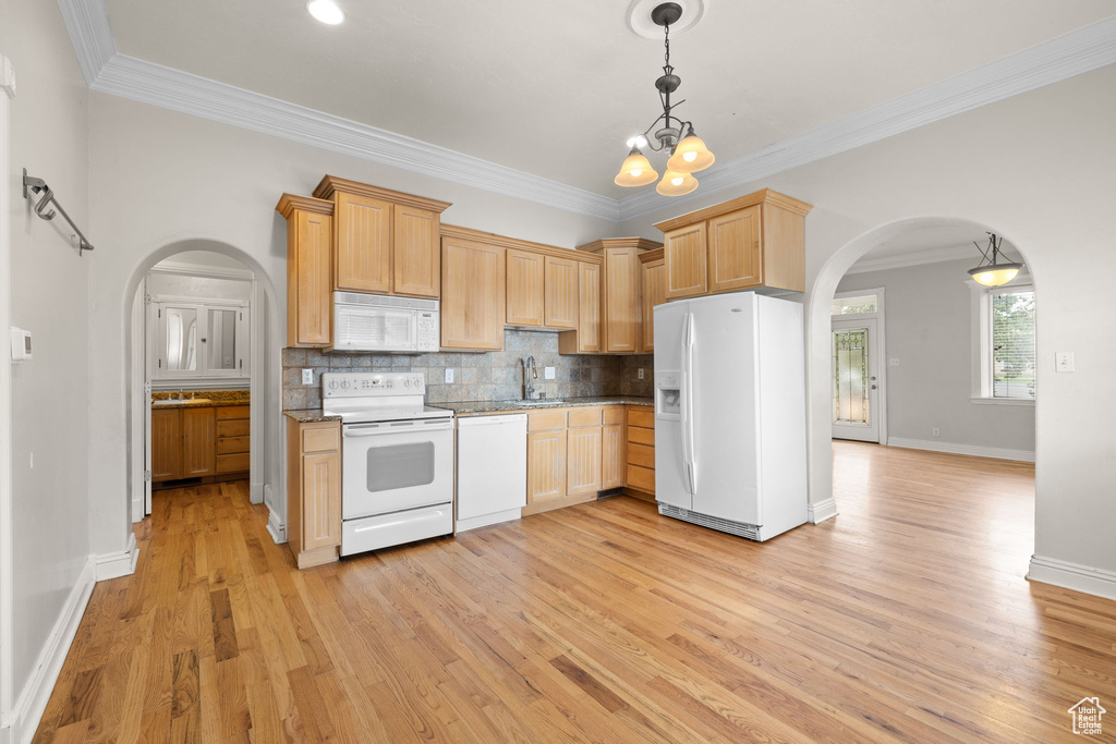 111 E CENTER ST Springville, UT 84663