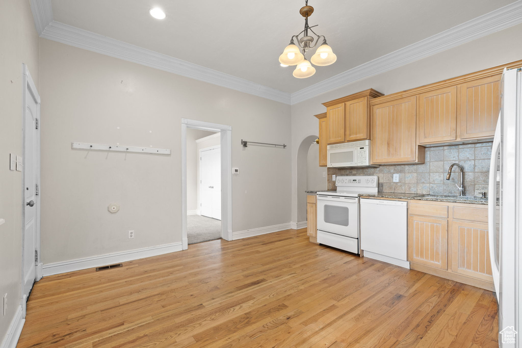 111 E CENTER ST Springville, UT 84663