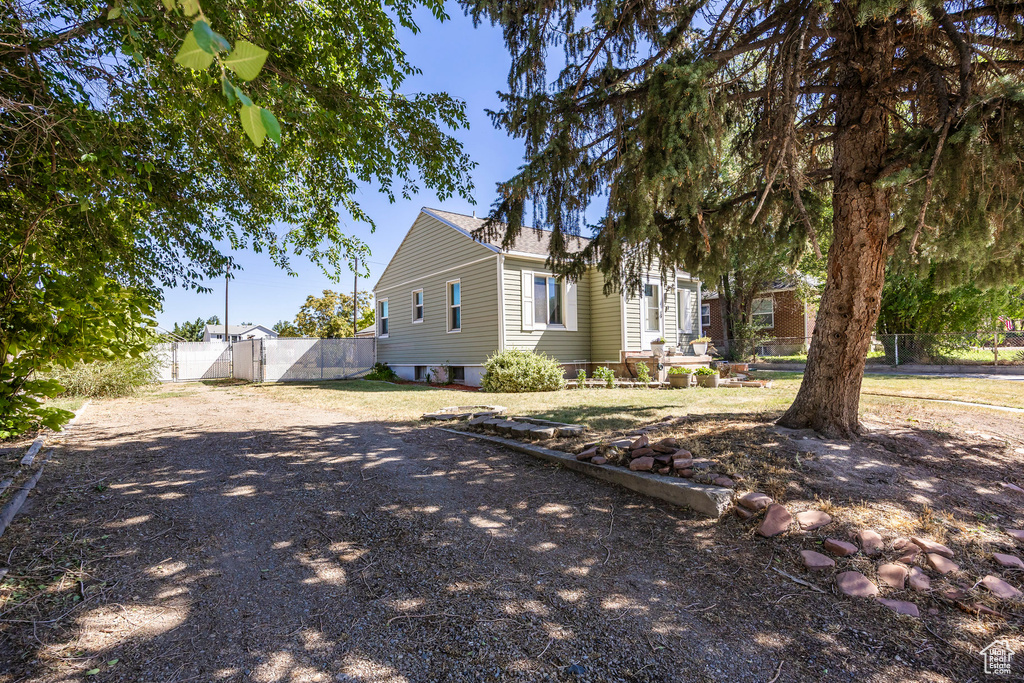 Photo 25 for MLS #2106836 at 118 W 8600 South