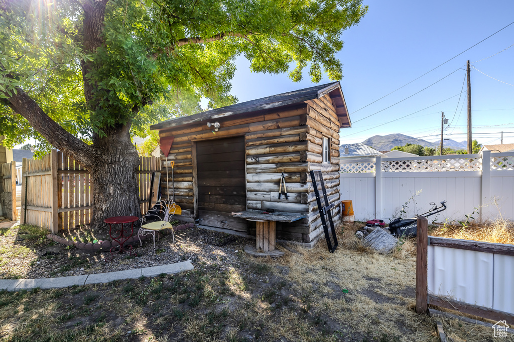 327 N 100 W Payson, UT 84651