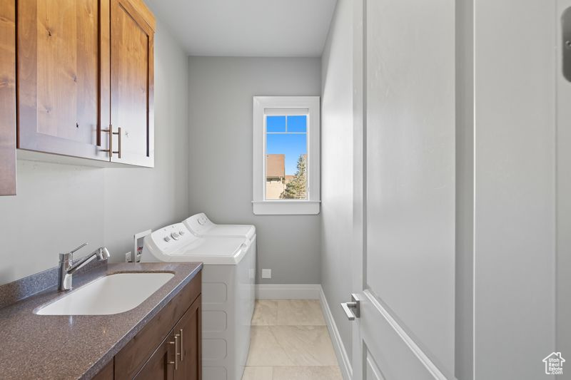 Photo 12 for MLS #2106851 at 865 S Cliffs Dr