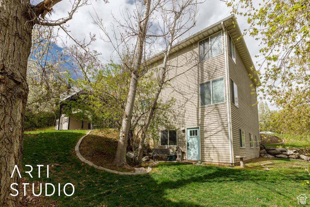 Photo 32 for MLS #2106859 at 1907 N Bridge Ct