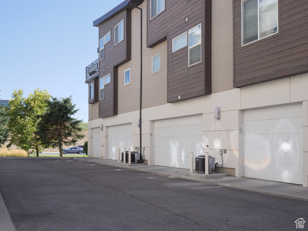 1039 W ROOFTOP DR Midvale, UT 84047