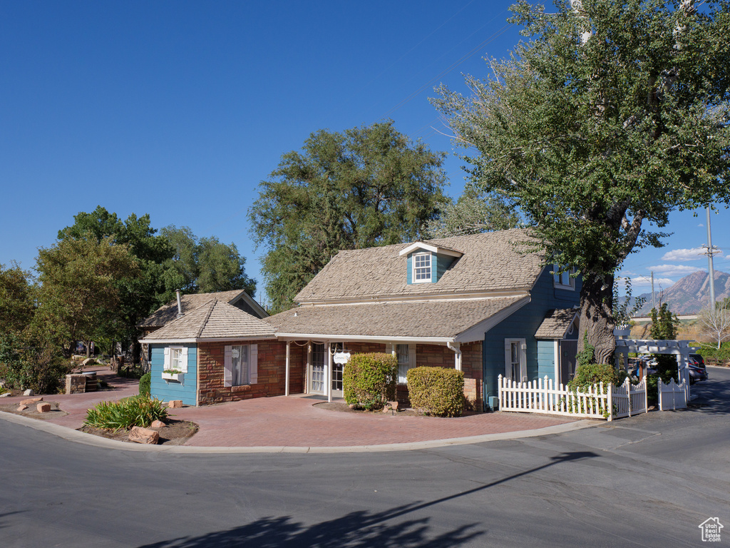 1039 W ROOFTOP DR Midvale, UT 84047
