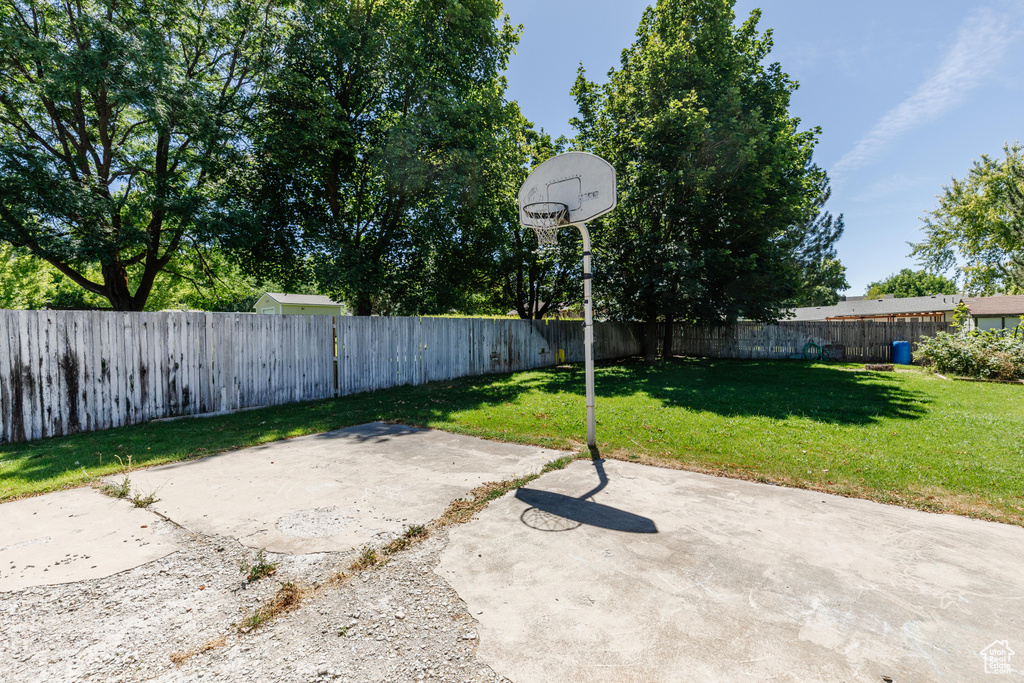 330 E 100 N Hyde Park, UT 84318