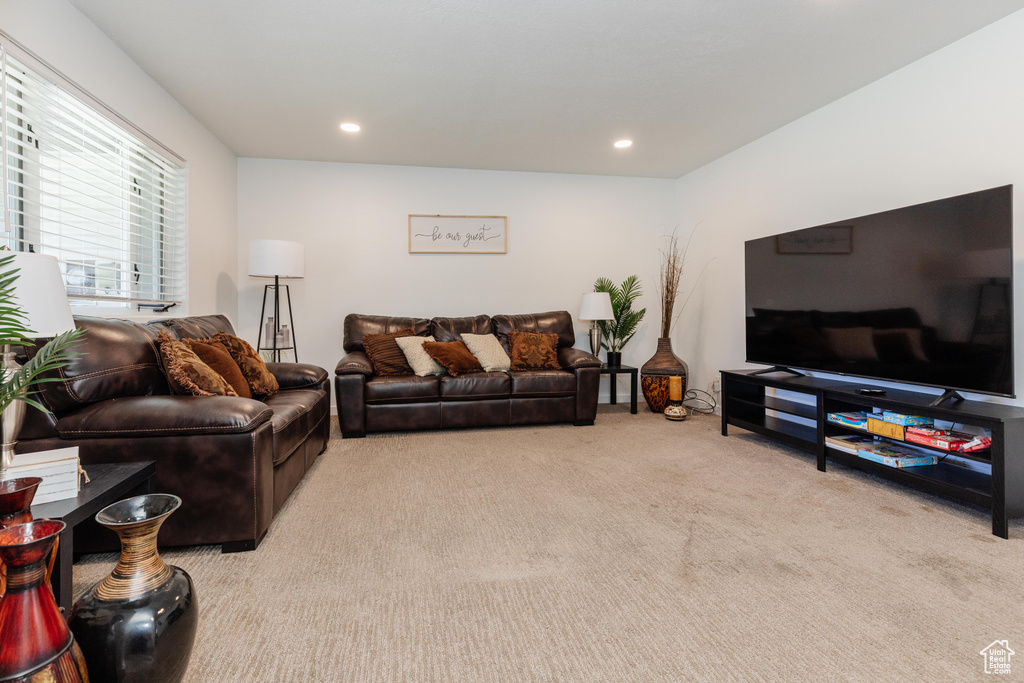 330 E 100 N Hyde Park, UT 84318