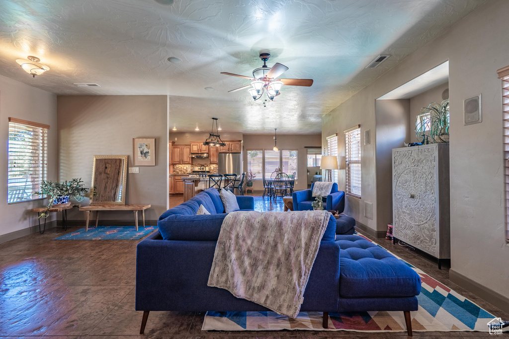 Photo 8 for MLS #2106874 at 3721 S Brade Ln