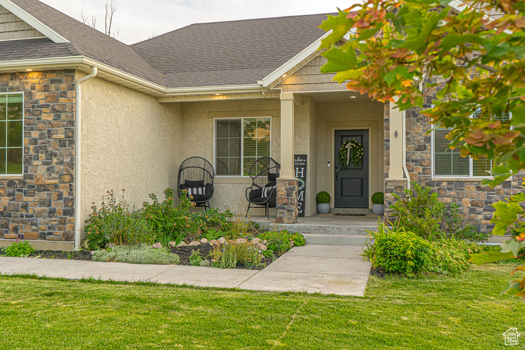 Photo 3 for MLS #2106888 at 1241 E 9300 North