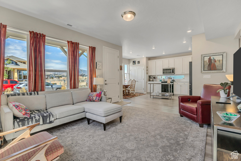Photo 4 for MLS #2106894 at 11721 S Gannet Way
