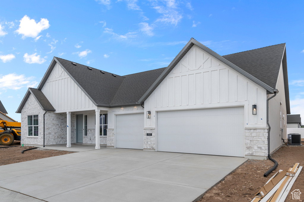 Photo 3 for MLS #2106897 at 1903 S 2425 West