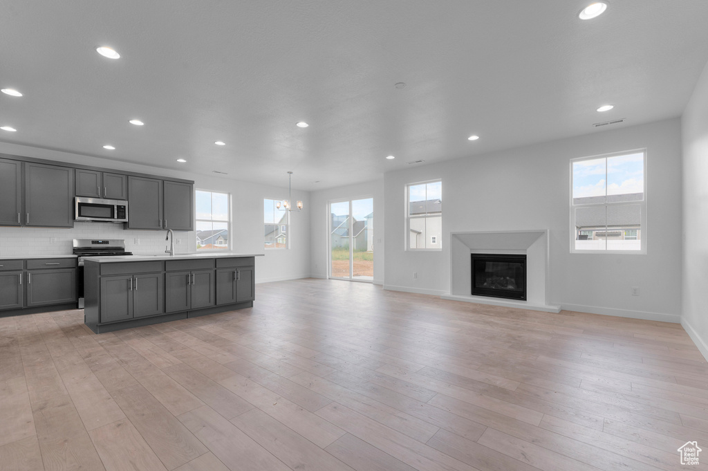Photo 12 for MLS #2106897 at 1903 S 2425 West