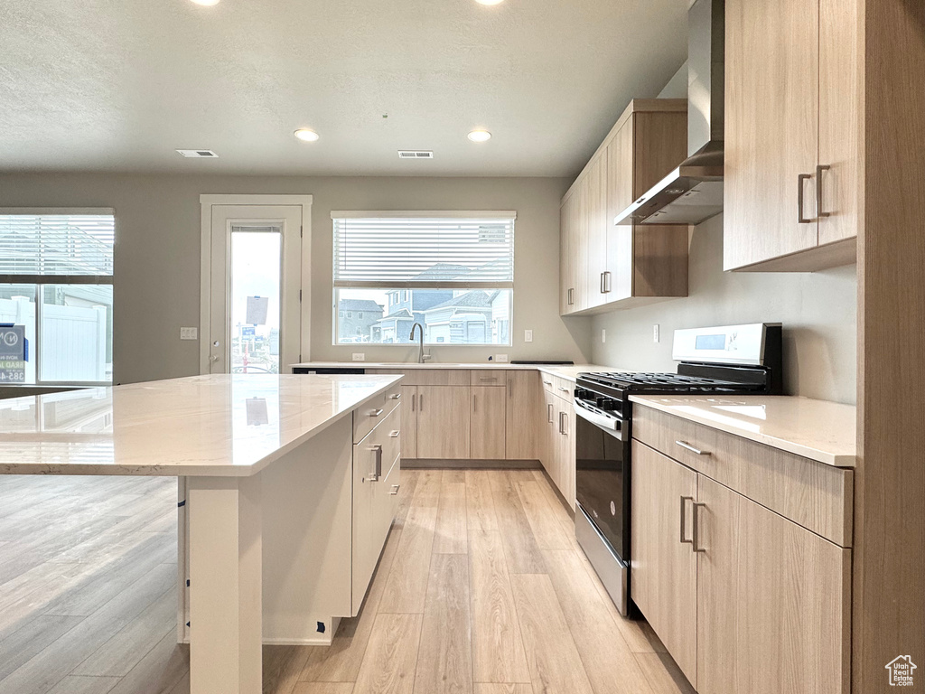 2741 N 2775 W #125 Plain City, UT 84404