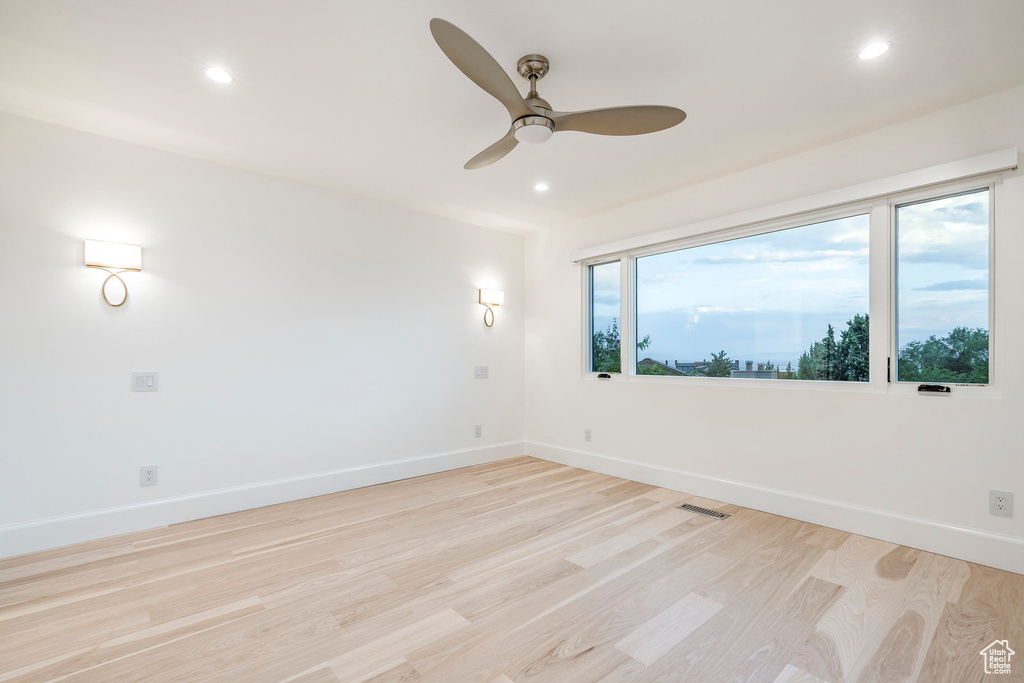 825 N JUNIPERPOINT CT Salt Lake City, UT 84103