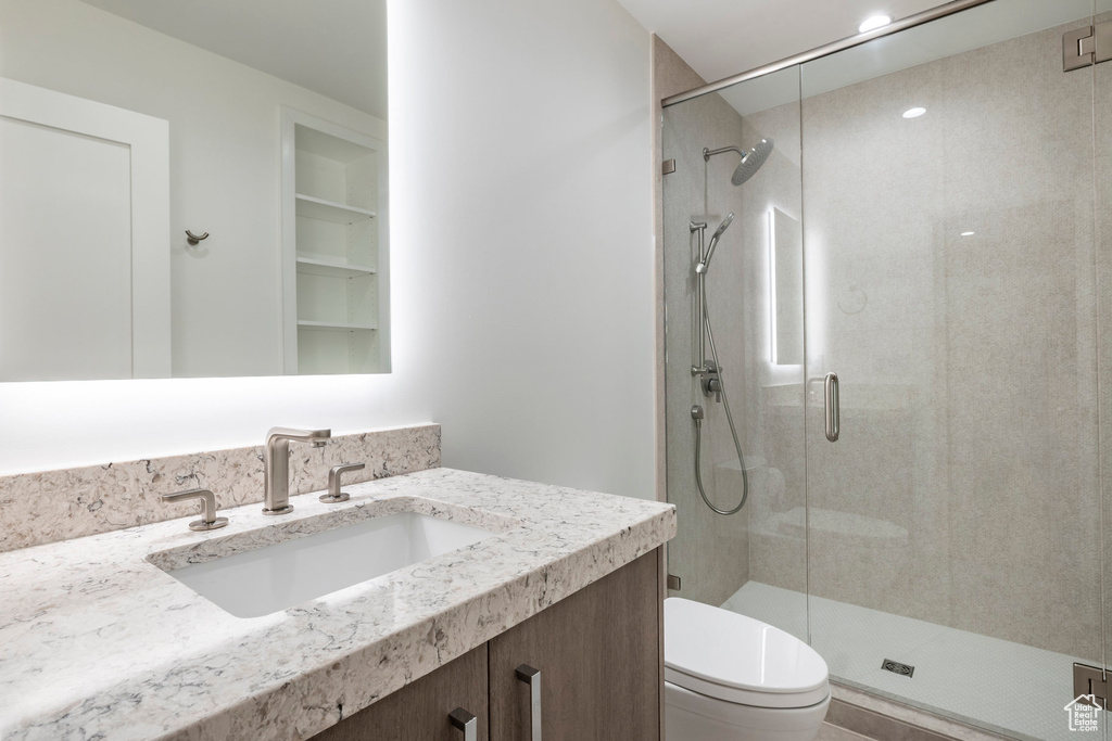 825 N JUNIPERPOINT CT Salt Lake City, UT 84103