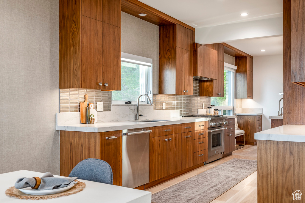 825 N JUNIPERPOINT CT Salt Lake City, UT 84103