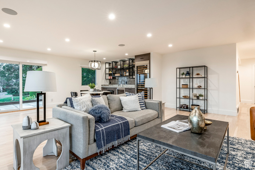 825 N JUNIPERPOINT CT Salt Lake City, UT 84103