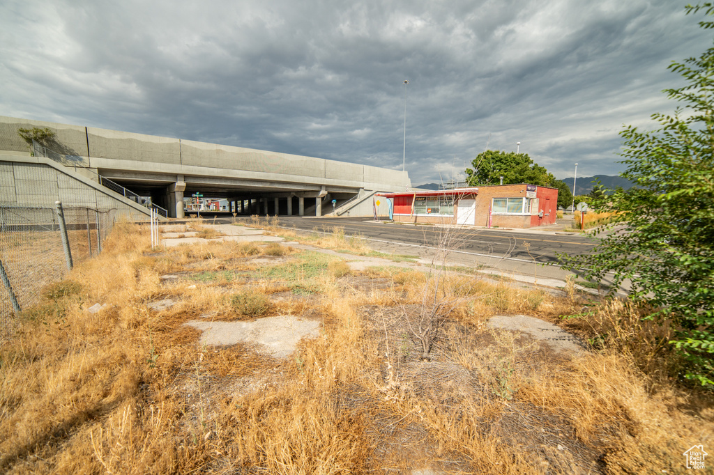 2450 S MAIN ST South Salt Lake, UT 84115