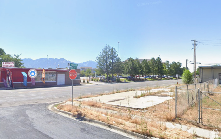 2450 S MAIN ST South Salt Lake, UT 84115