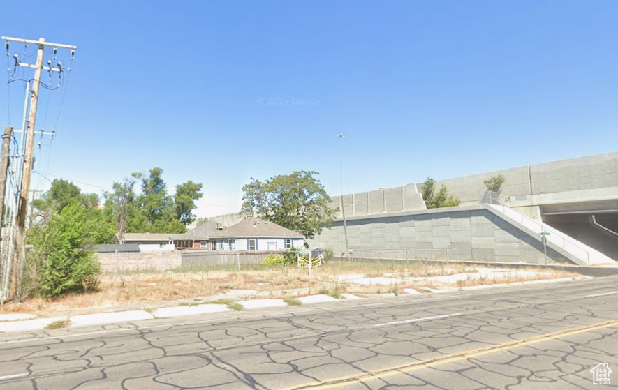 2450 S MAIN ST South Salt Lake, UT 84115