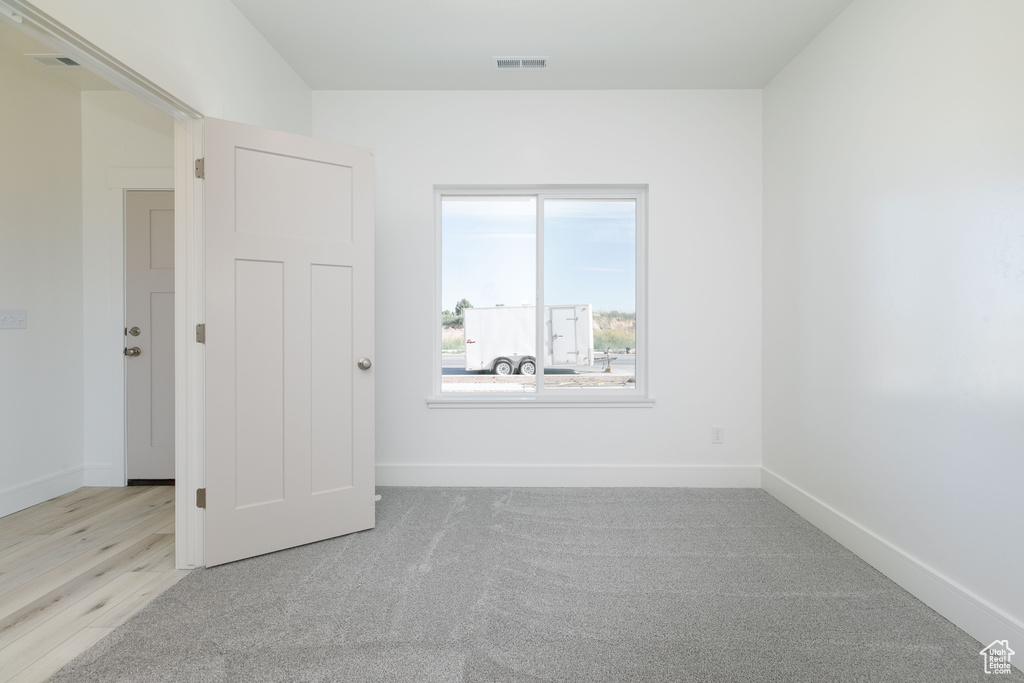 Photo 9 for MLS #2106954 at 1174 W 3410 South