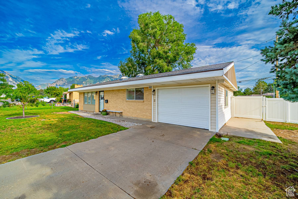 Photo 17 for MLS #2106957 at 932 E Tritoma Ave