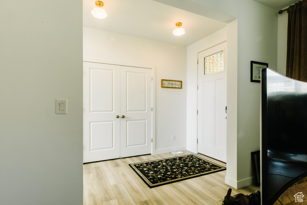 Photo 5 for MLS #2106988 at 831 W Rock Ridge Dr