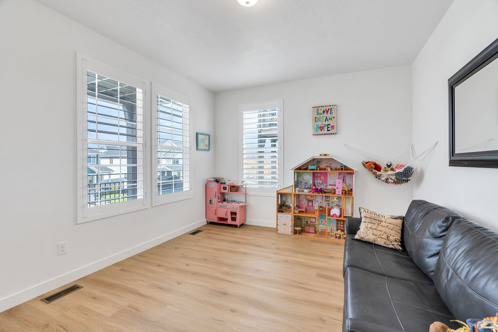 7051 W OWENS VIEW WAY West Jordan, UT 84081