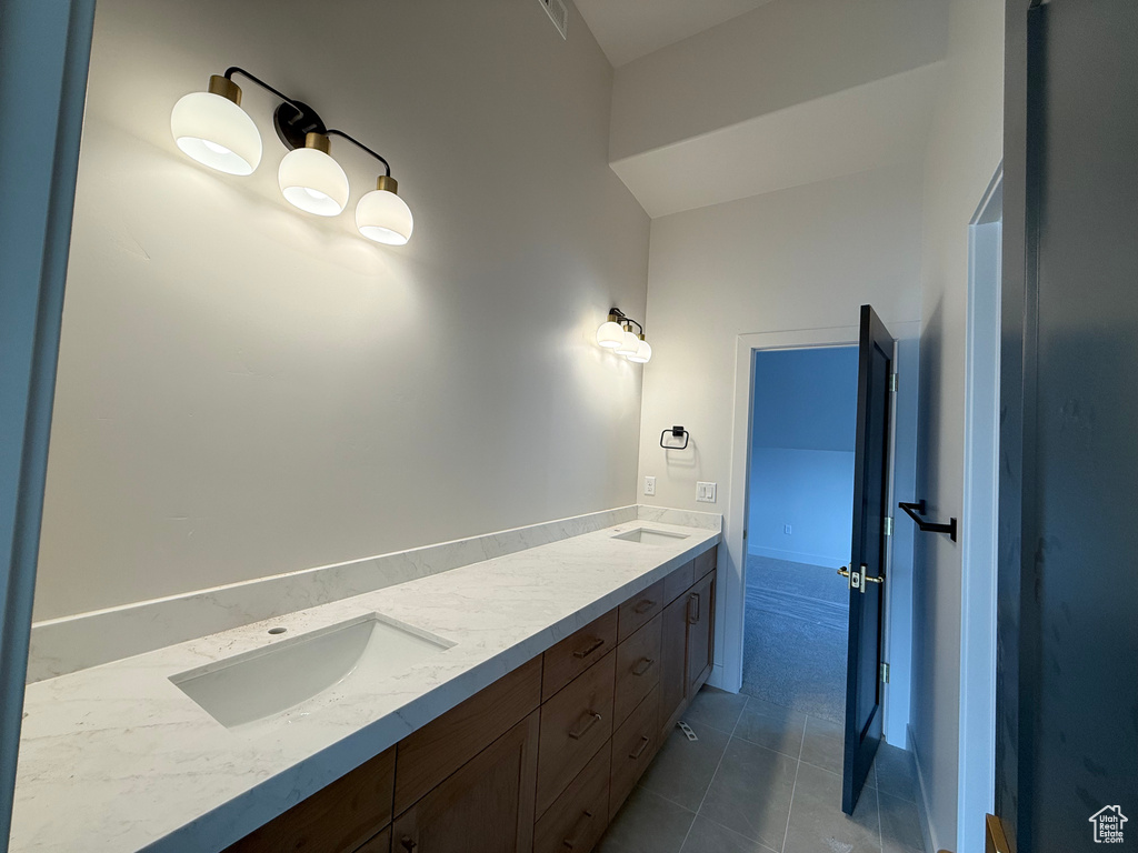 Photo 40 for MLS #2107028 at 14576 S Elora Cir