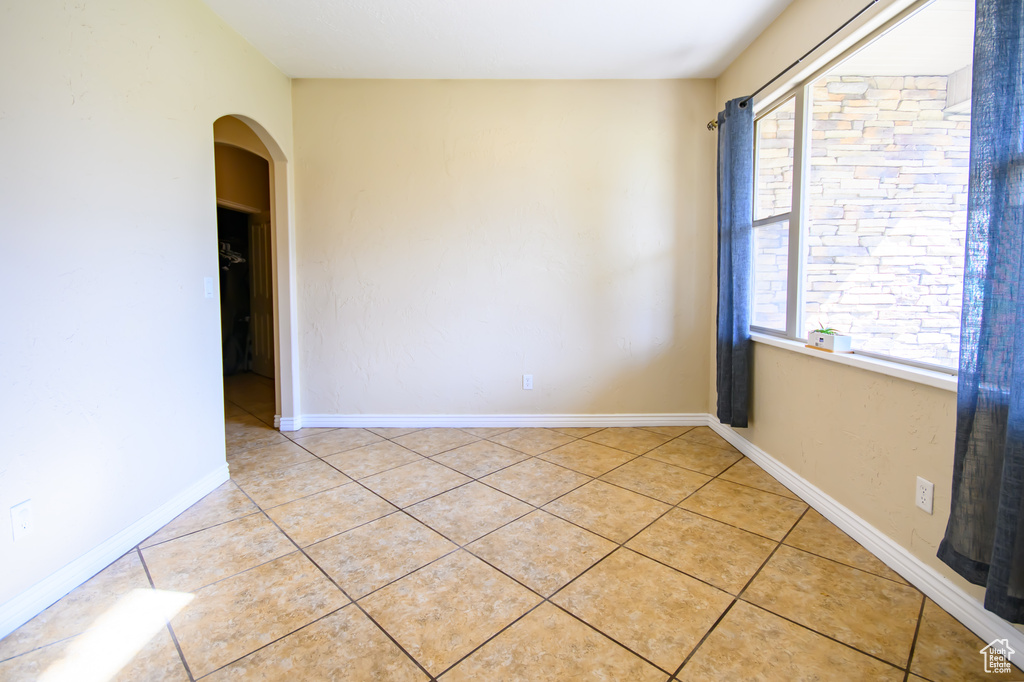 Photo 3 for MLS #2107033 at 2318 S 3450 West