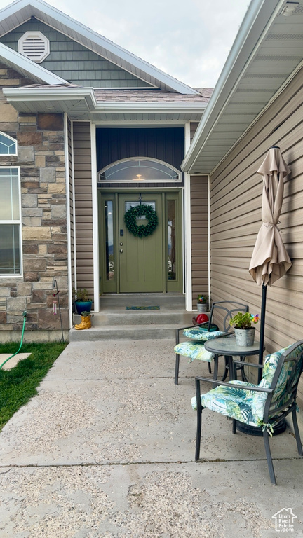 Photo 3 for MLS #2107039 at 3998 E 5000 South