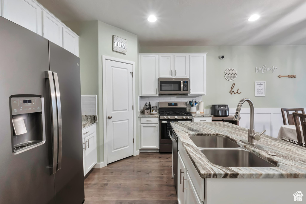 15261 S REINS WAY Bluffdale, UT 84065