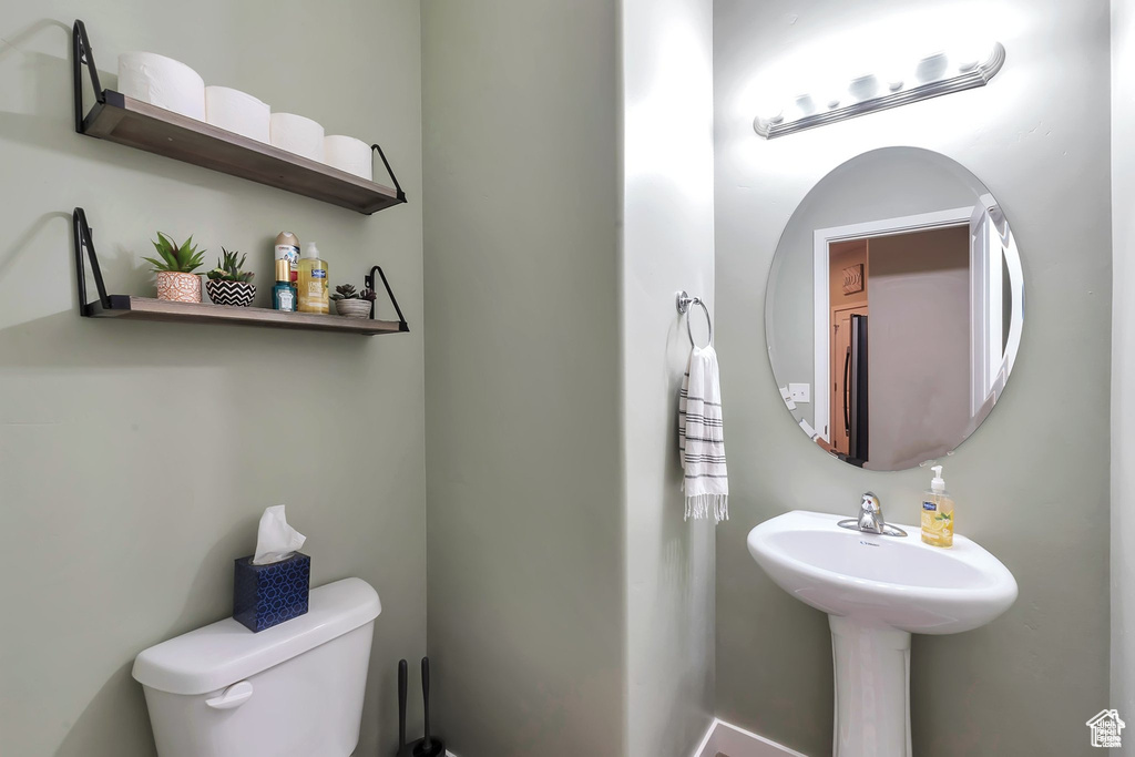 15261 S REINS WAY Bluffdale, UT 84065