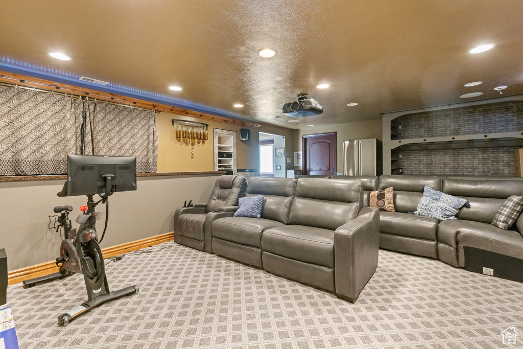 3588 W 5225 S Roy, UT 84067