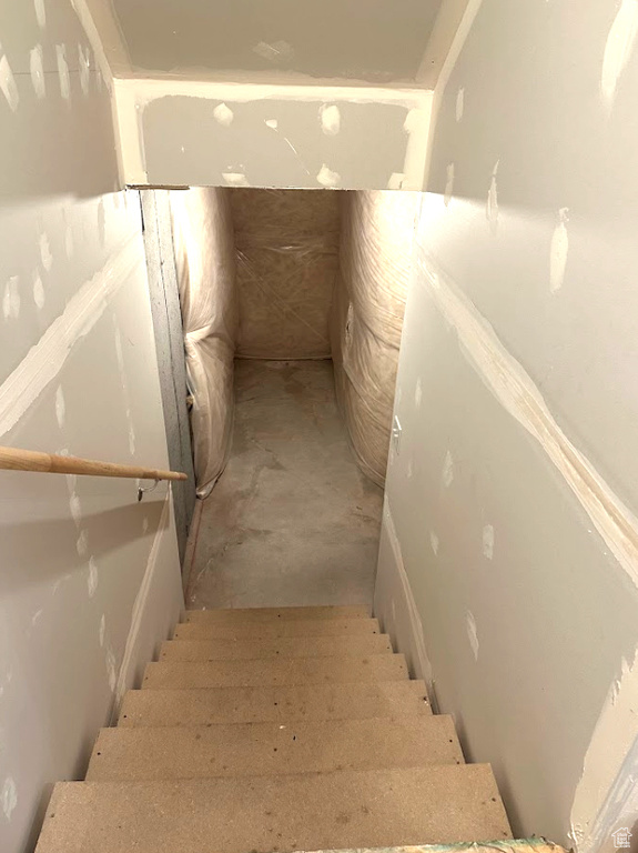 1746 N 3870 W Lehi, UT 84043