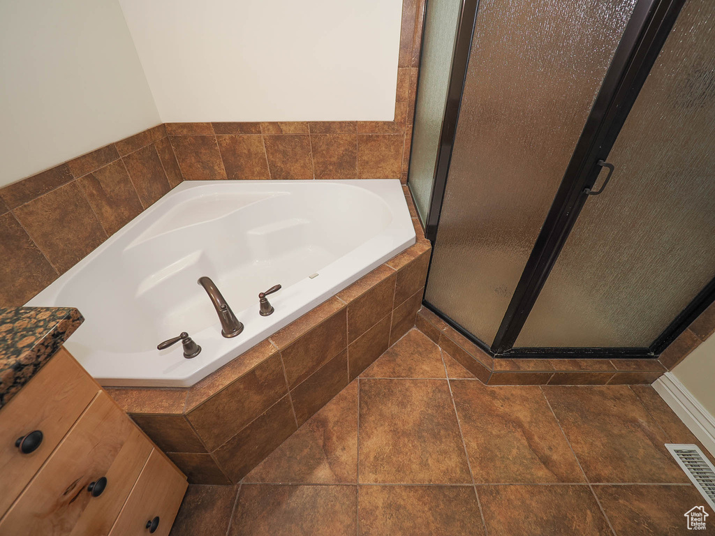 Photo 23 for MLS #2107060 at 851 E Oak Ct #28