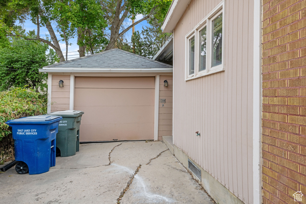 1371 E ZENITH AVE Salt Lake City, UT 84106
