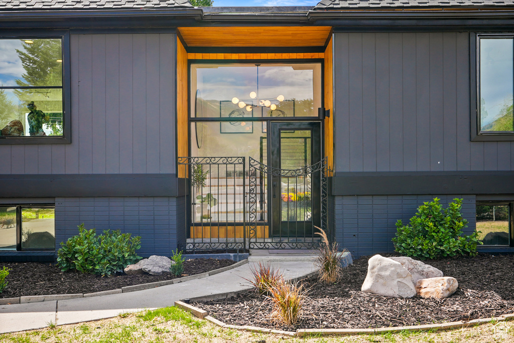 4856 S COLONY DR Holladay, UT 84117